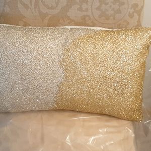 CALLISTO HOME LUXURY BEADED ACCENT PILLOW TWO TONE